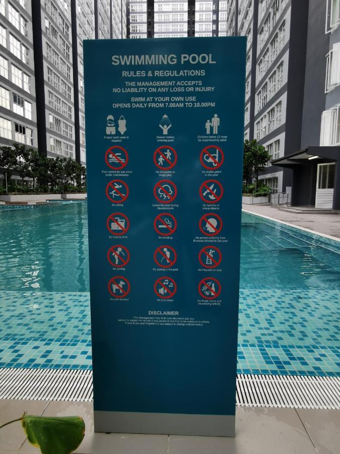 Kajang Industrial House With Olympic Size Swimming Pool Daire Dış mekan fotoğraf